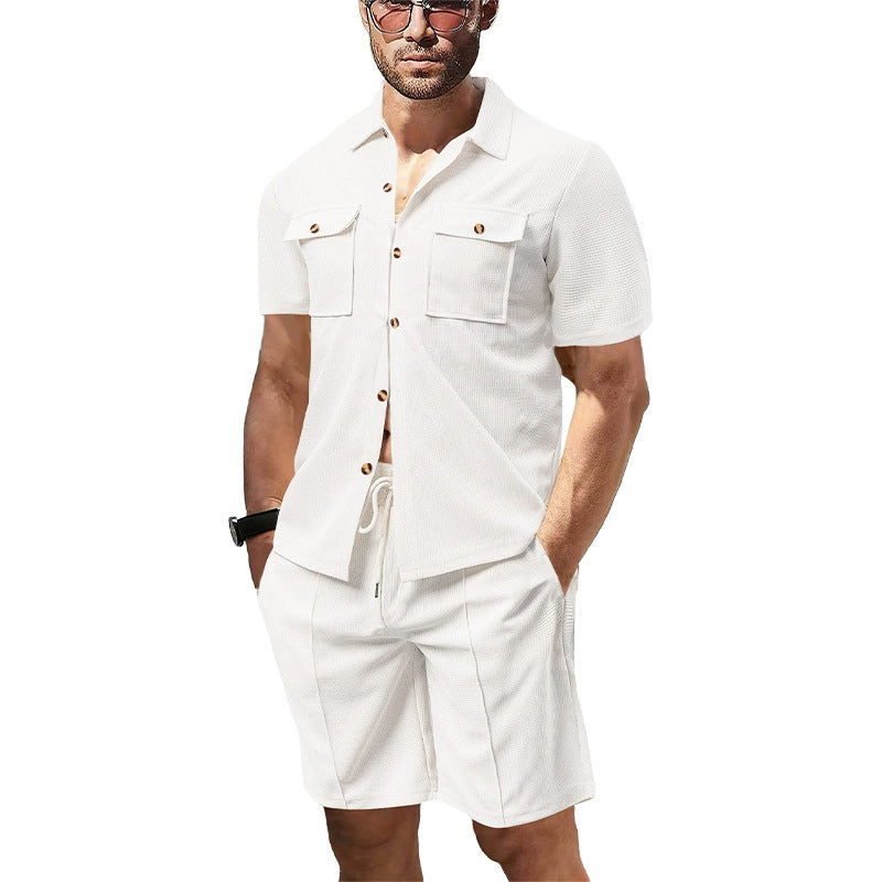 Herren nan modernes Kurzarm-Hemden-Set im Resortstil mit aufgesetzten Pattentaschen, offenem Reverskragen und Kordelzug-Bermuda aus Strukturjersey Drune