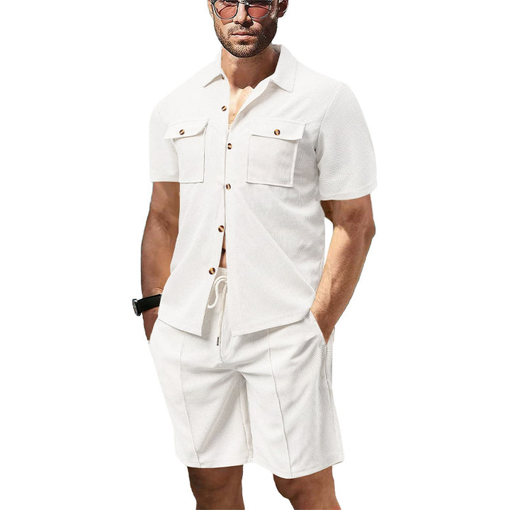 Herren nan modernes Kurzarm-Hemden-Set im Resortstil mit aufgesetzten Pattentaschen, offenem Reverskragen und Kordelzug-Bermuda aus Strukturjersey Drune