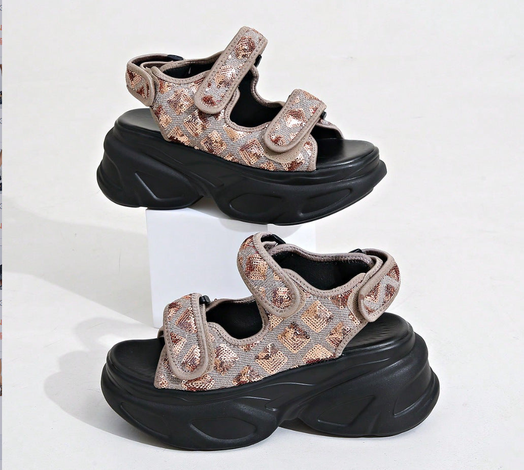 Damen Plateau-Sandalen mit verziertem Riemen und komfortabler Sohle Drune