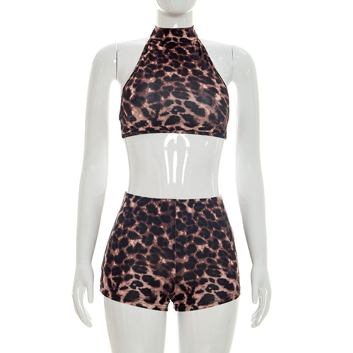 Damen Sportliches Bikiniset mit hochgeschlossenem Oberteil und figurbetonten Shorts Drune