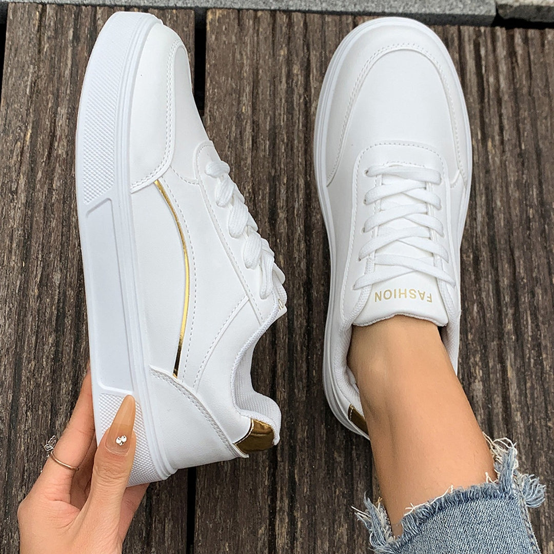 Damen Plateau-Sneaker mit goldener Zierkante und gepolstertem Komfortfußbett Drune