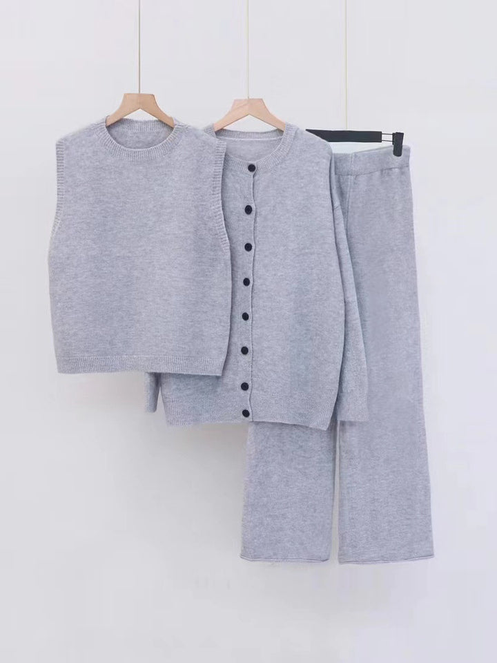 Damen Strickensemble aus weichem Material mit Knopfdetails Drune