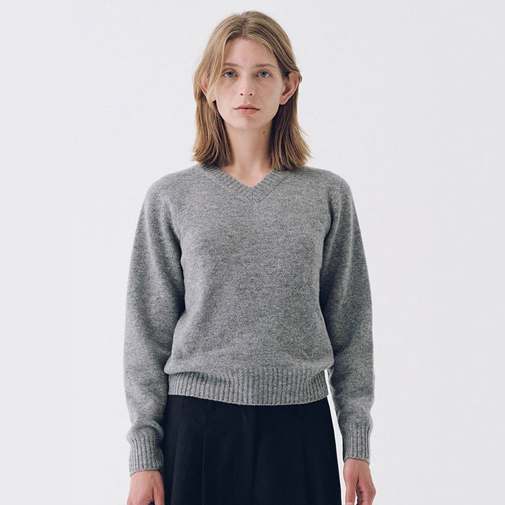 Damen Feinstrickpullover mit V-Ausschnitt und breitem Bündchen Drune