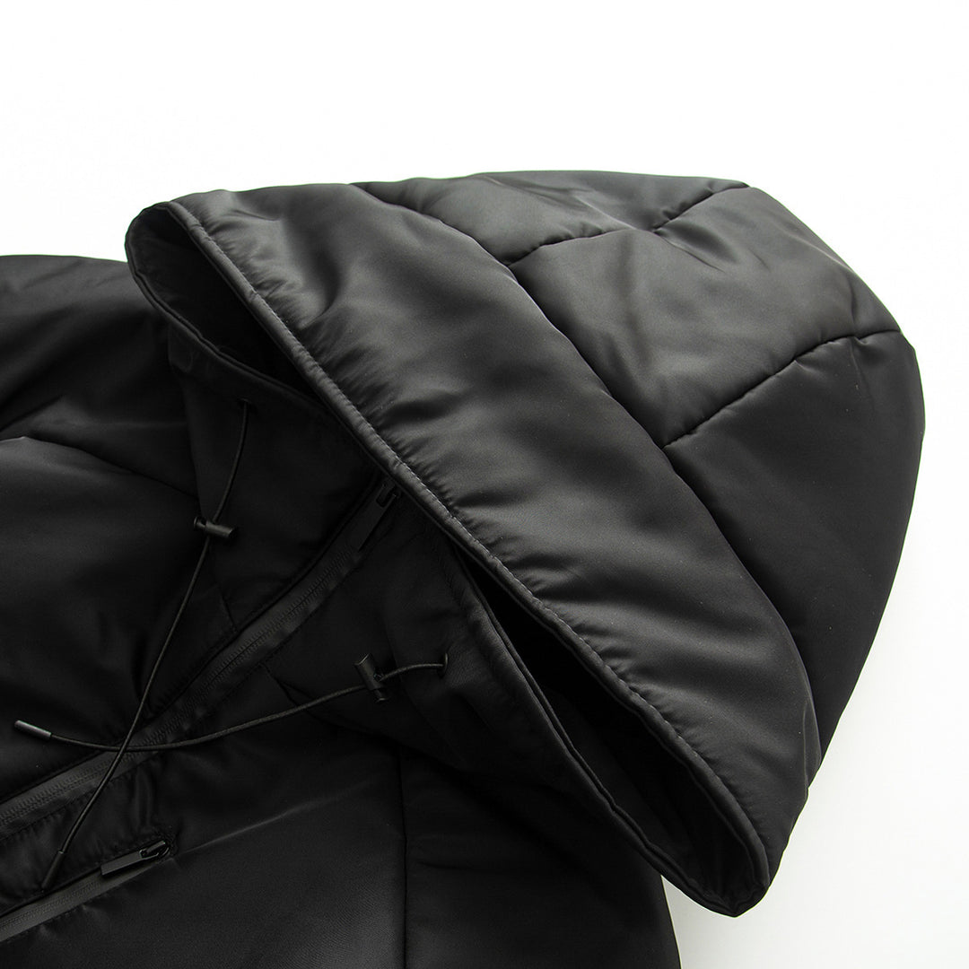Damen nan kurz geschnittene Steppjacke mit hohem Stehkragen, weitem Funnel‑Hood und wasserabweisender Oberfläche Drune
