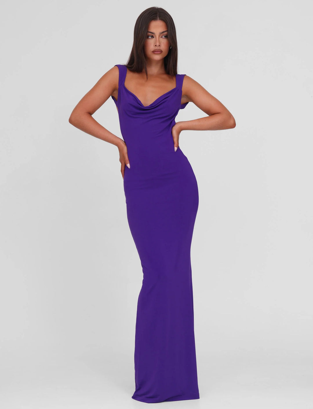 Damen nan körperbetontes Abendkleid mit quadratischem Ausschnitt und breiten Trägern Drune