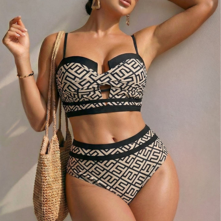 Damen Hoch geschnittener Bikini mit trendigem Cut-Out und geometrischem Muster Drune
