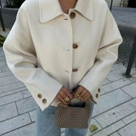 Damen Kurzmantel aus Woll-Mix mit Oversize‑Silhouette und verdeckter Knopfleiste Drune