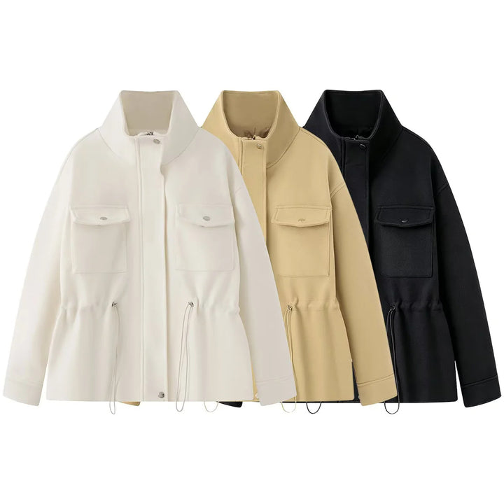 Damen nan taillierende Parka‑Jacke mit hohem Stehkragen, Tunnelzugtaillen und aufgesetzten Pattentaschen Drune
