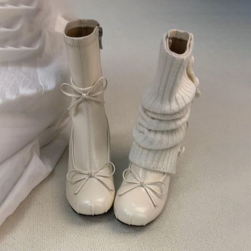 Damen mittelhohe Samtvelours‑Stiefeletten mit runder Zehenpartie, Ziernähten und dekorativen Schleifen Drune