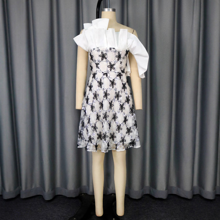 Damen festliches Cocktailkleid mit fließendem Schnitt und raffinierten Blumenapplikationen Drune