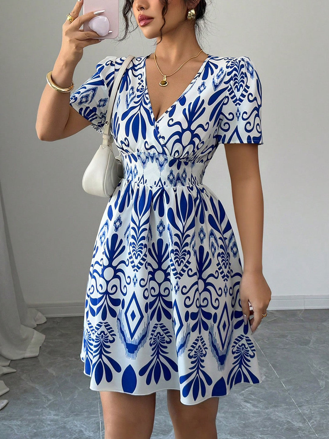 Damen Sommerliches Mini-Kleid mit elegantem V-Ausschnitt und floralen Mustern Drune