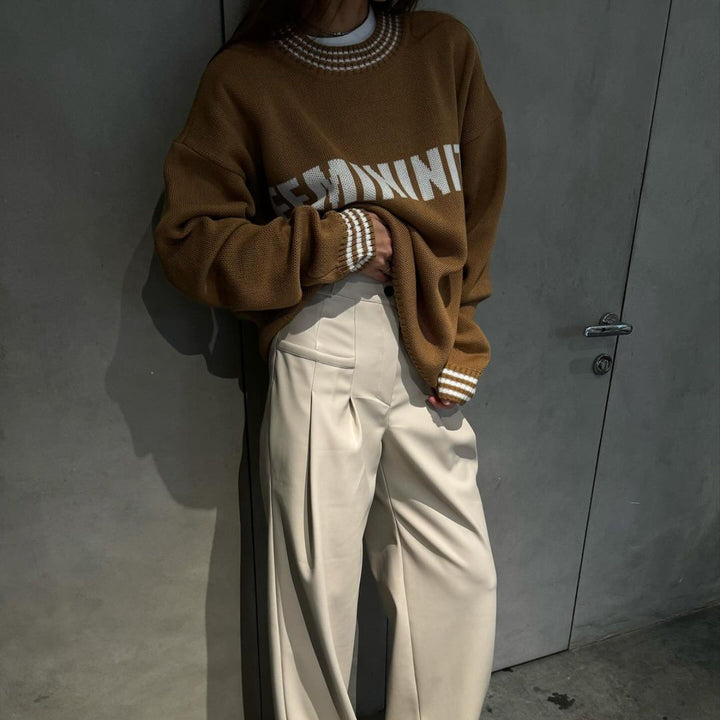 Damen lässiger Sweatpullover mit modischem Schriftzug und gestreiften Bündchen