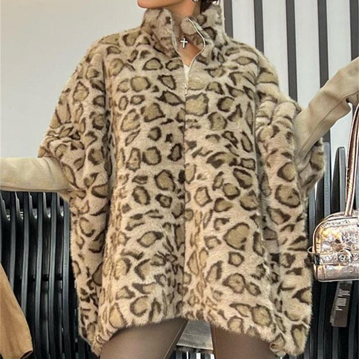 Damen Kuschel-Fleece-Poncho im Leopardenmuster Drune