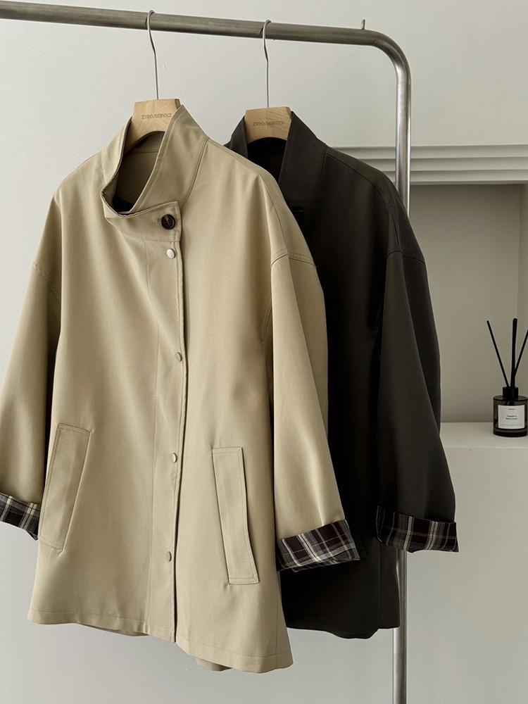 Damen Oversized Kurzmantel mit Stehkragen und kariertem Ärmelfutter Drune