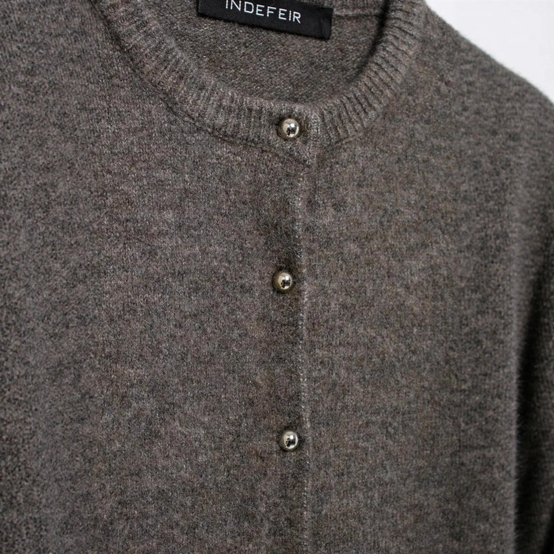 Damen nan Feinstrick-Cardigan mit Rundhalsausschnitt, durchgehender Knopfleiste und schmaler Silhouette Drune