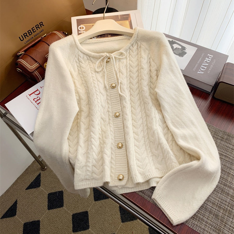 Damen Strickjacke mit Zopfmuster und dekorativen Knopfdetails Drune