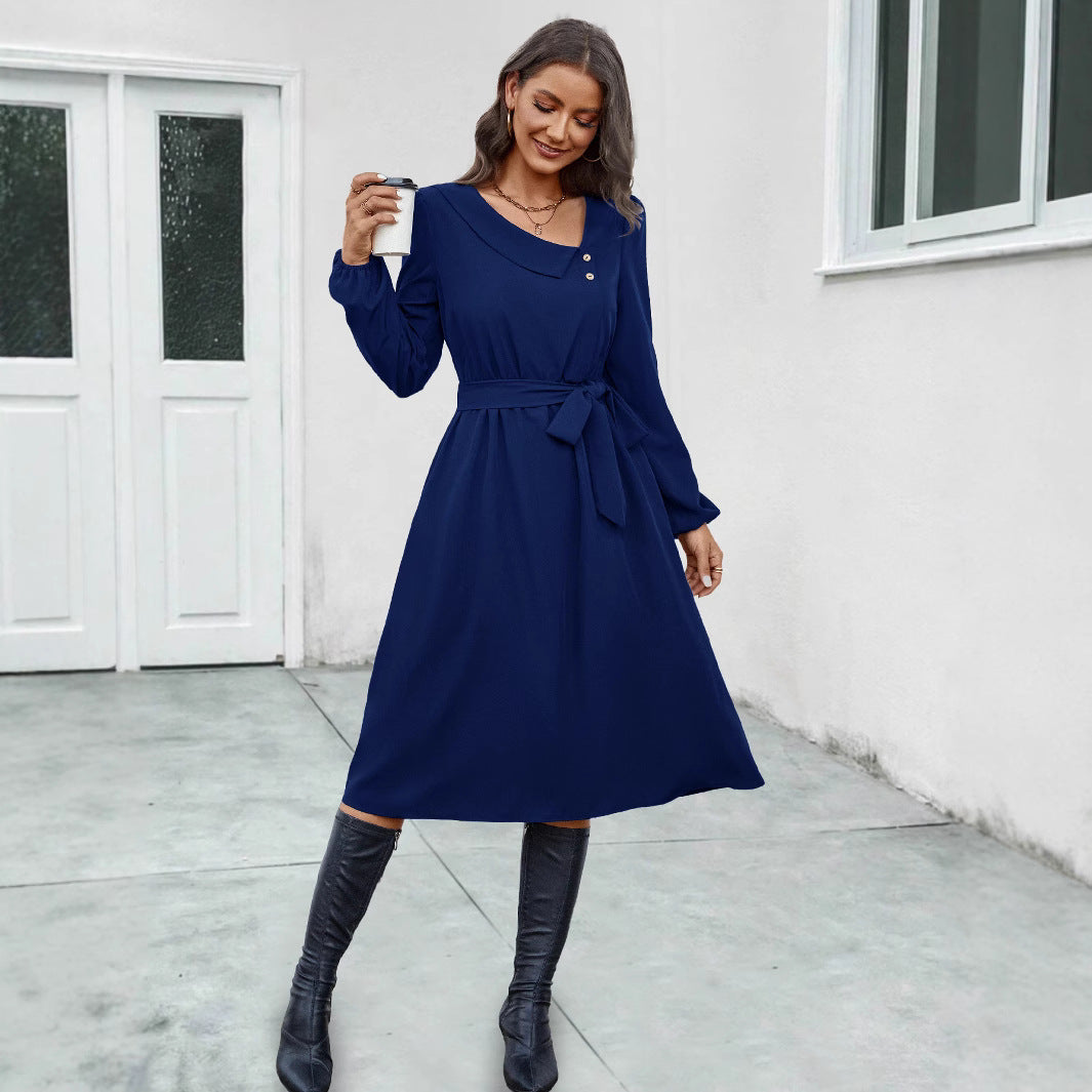 Damen Midikleid mit tailliertem Schnitt und eleganten Knopfdetails Drune