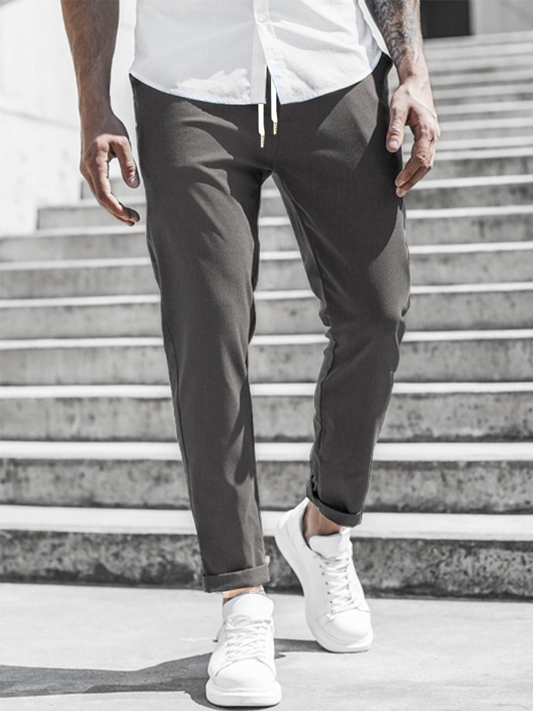 Herren Sportliche Chino-Hose mit flexiblem Bund und modernen Details Drune