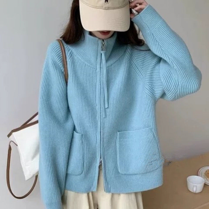Damen Strickjacke mit hohem Kragen und praktischen Taschen Drune