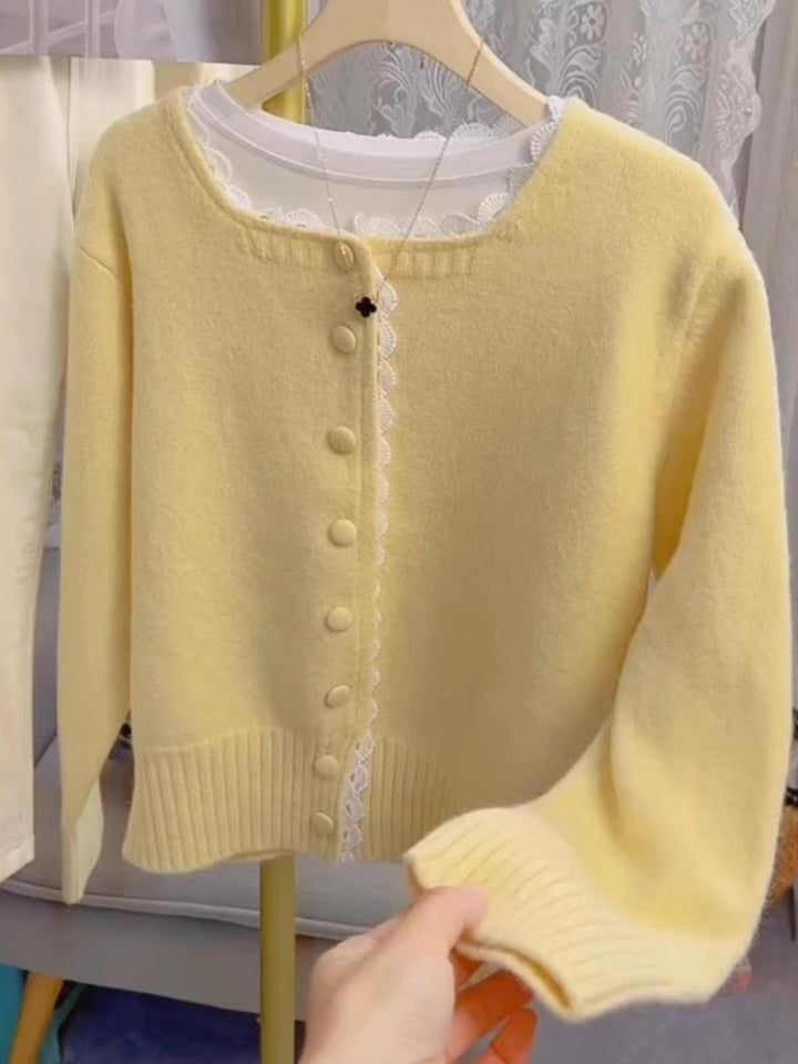 Damen Verspielte Strickjacke mit Spitzenelementen Drune