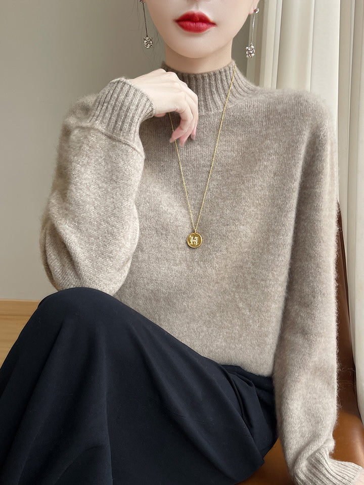 Damen Luxusweicher Midweight-Mockneckpullover aus Angora‑Optik mit feiner Rippe und entspannter Silhouette Drune