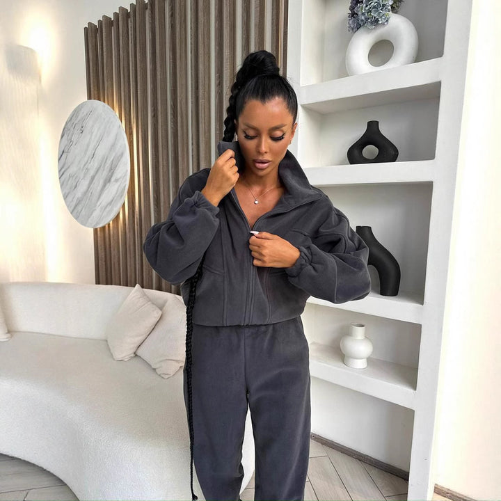 Damen kurzes Reißverschluss-Hoodie mit elastischem Bund und schmal zulaufender High-Waist-Jogginghose aus schwerem French-Terry Drune