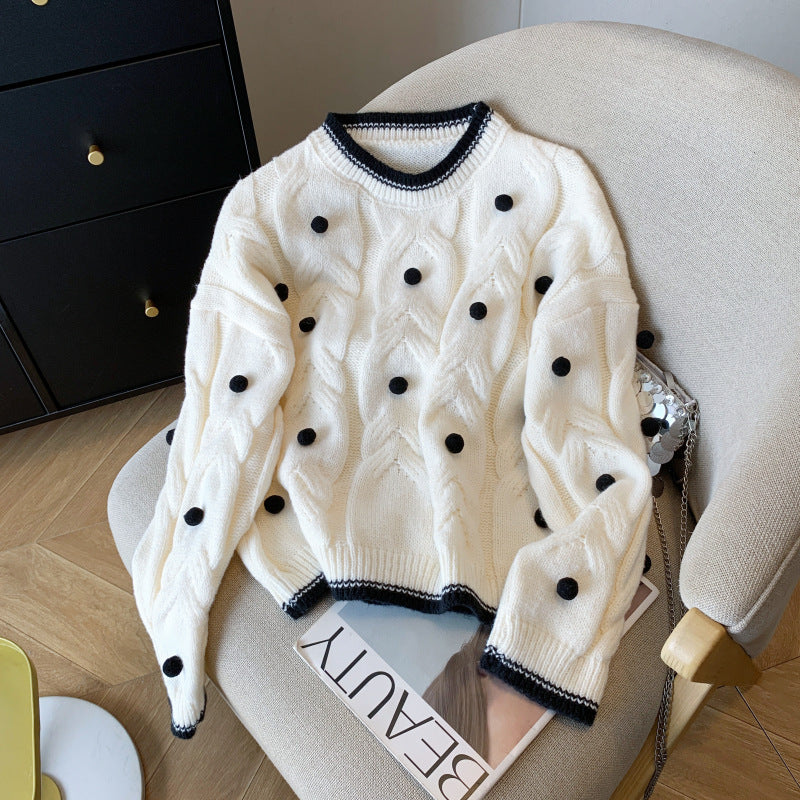Damen Grob gestrickter Oversize Pullover mit lässigem Zopfmuster und verspielten Applikationen Drune