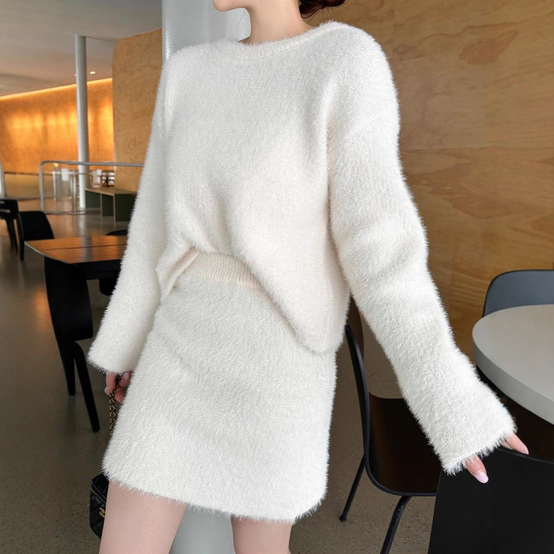 Damen Kuscheliger Flausch-Zweiteiler mit Oversize-Pullover und Minirock Drune