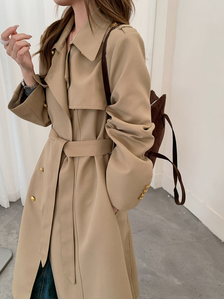 Damen Taillierter Trenchcoat mit Bindegürtel und goldenen Knopfdetails Drune