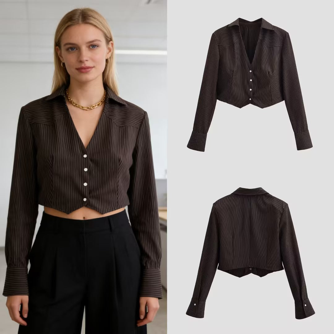 Damen Kurzbluse im Nadelstreifen-Look mit taillierter Schnittführung und spitzem Saum Drune