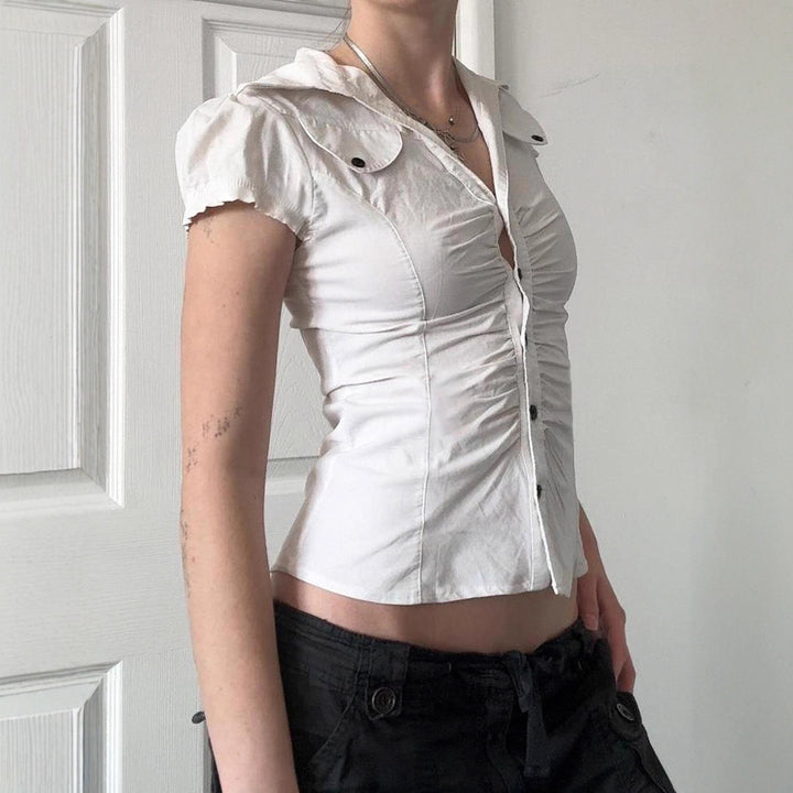 Damen figurbetontes Blusenshirt mit eleganten Rüschendetails und Knopfverschluss Drune