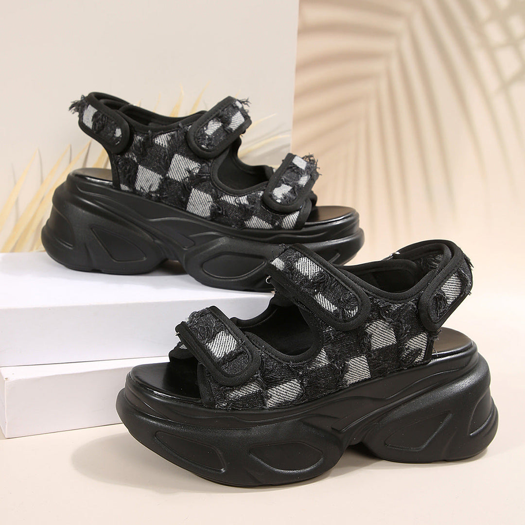 Damen Plateau-Sandalen mit verziertem Riemen und komfortabler Sohle Drune