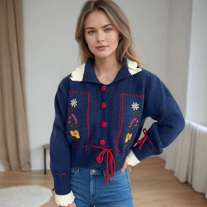 Damen Strickjacke mit floralen Stickereien und dekorativen Knöpfen Drune