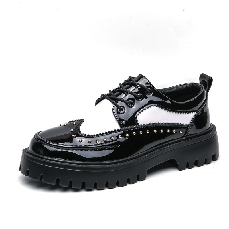 Damen Plateau-Brogue Derby mit markanter Profilsohle und Lacklederoptik Drune