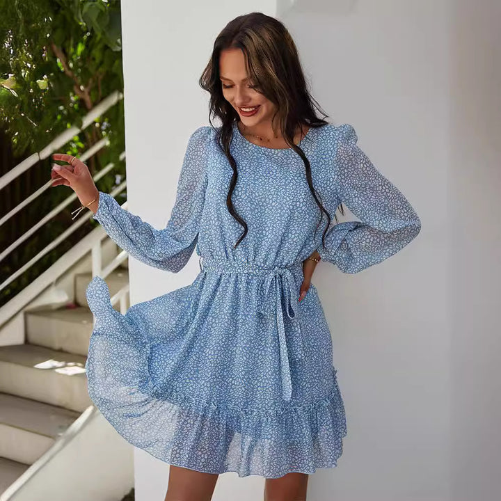 Damen luftiges Minikleid mit Rüschendetails und Bindegürtel Drune