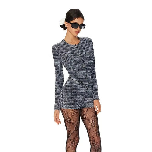 Damen Bouclé-Shorts-Overall mit taillierter Silhouette, Knopfleiste und Zierkette Drune