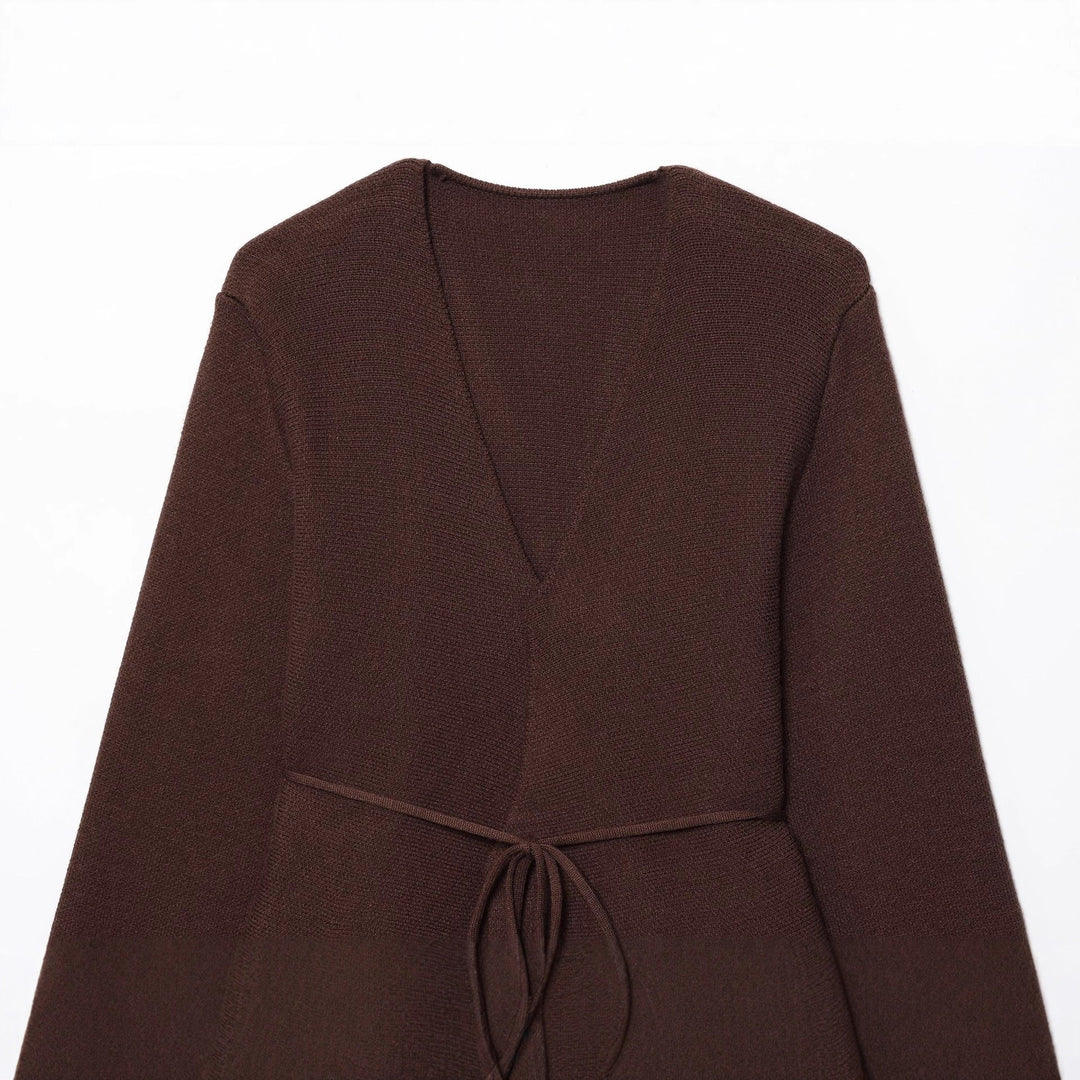Damen nan taillierte Strickjacke mit tiefem V-Ausschnitt, Bindegürtel und kastigen Ärmeln Drune