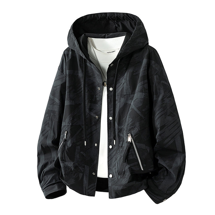 Herren leichter Kapuzenblouson mit unaufdringlichem Print, Druckknopfblende und schrägen Reißverschlusstaschen Drune