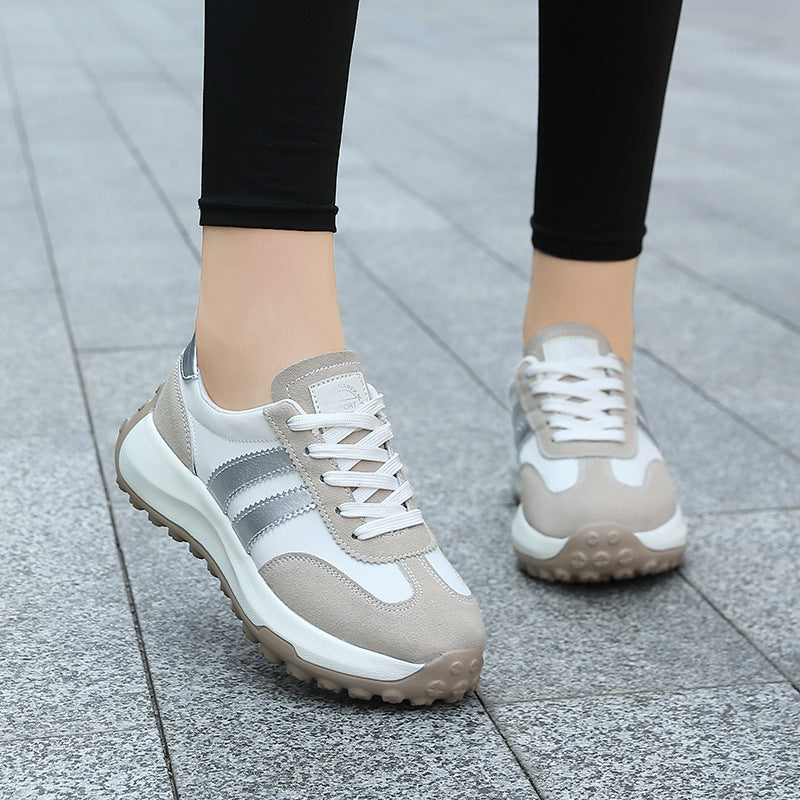 Damen nan retroorientierter City-Sneaker mit grobstolliger Laufsohle, gepolstertem Komfortfußbett und Wildlederbesatz Drune