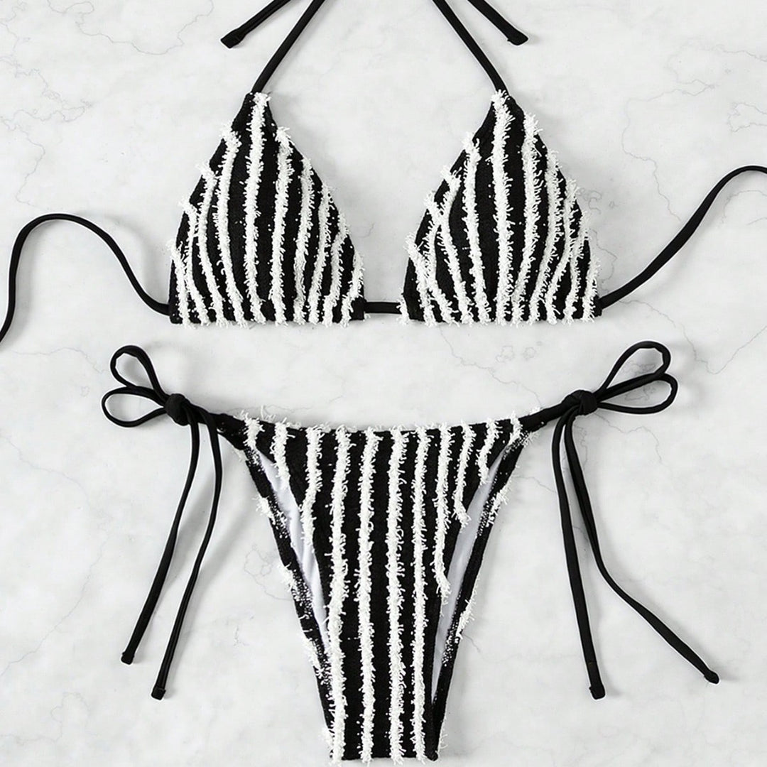 Damen Triangel-Bikini mit auffälligem Streifenmuster Drune