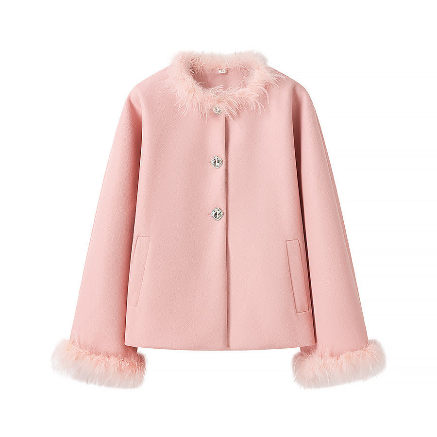 Damen Kurzjacke mit dekorativem Kunstfellkragen und Knopfdetails Drune