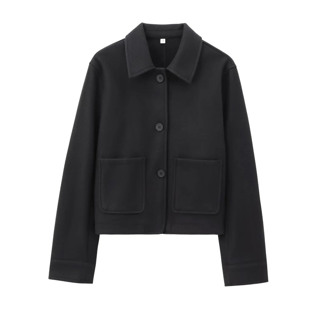 Damen nan kurze Wolljacke mit Hemdkragen, aufgesetzten Taschen und cleaner Boxy-Silhouette Drune