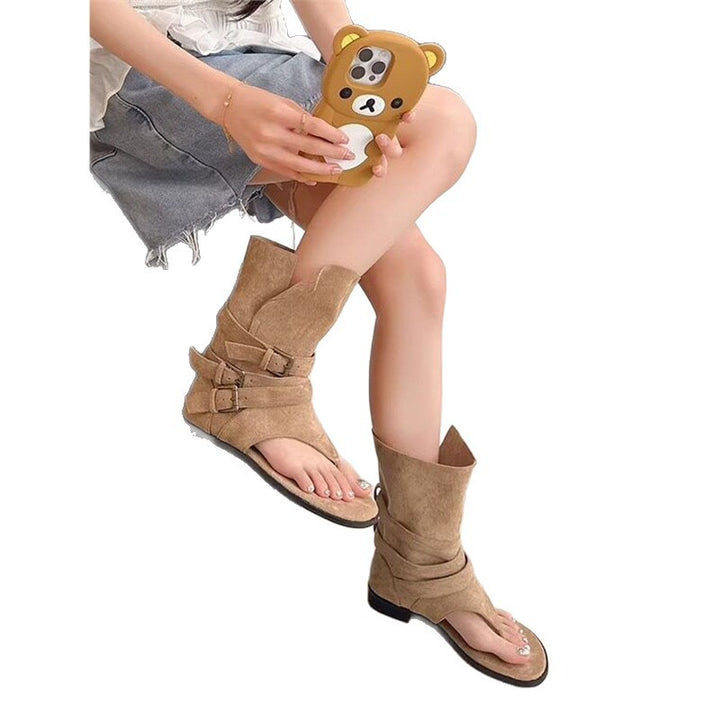 Damen Sandalen‑Stiefelette aus Veloursleder mit Zehensteg und dekorativen Schnallenriemen Drune