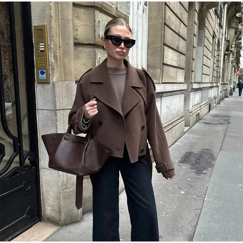 Damen modische Trenchjacke mit taillierbarem Gürtel und eleganten Knöpfen Drune