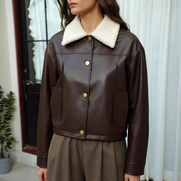 Damen Kurzgeschnittene Kunstlederjacke mit Teddykragen und Druckknöpfen Drune
