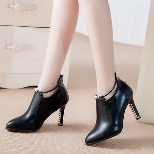 Damen Ankle-Boots mit spitzer Zehenform, funkelndem Strassriemen und skulptiertem Metallabsatz Drune