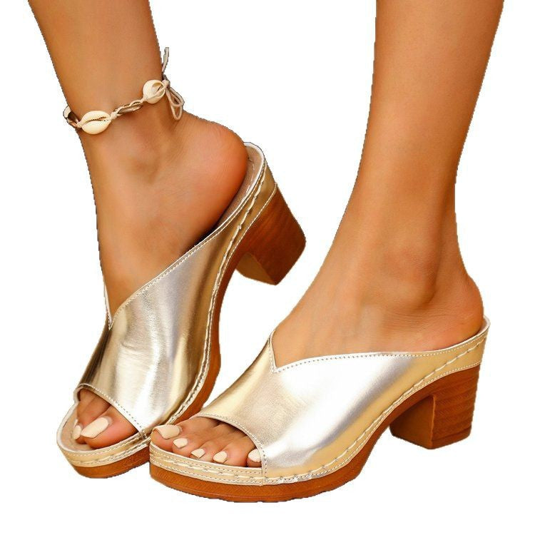 Damen Pantolette mit Metallic-Finish, V‑Ausschnitt und Korkplateau Drune