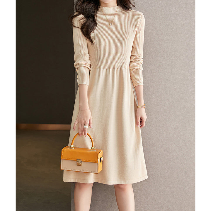 Damen Strickkleid mit eleganten Knopfdetails und Rundhalsausschnitt Drune