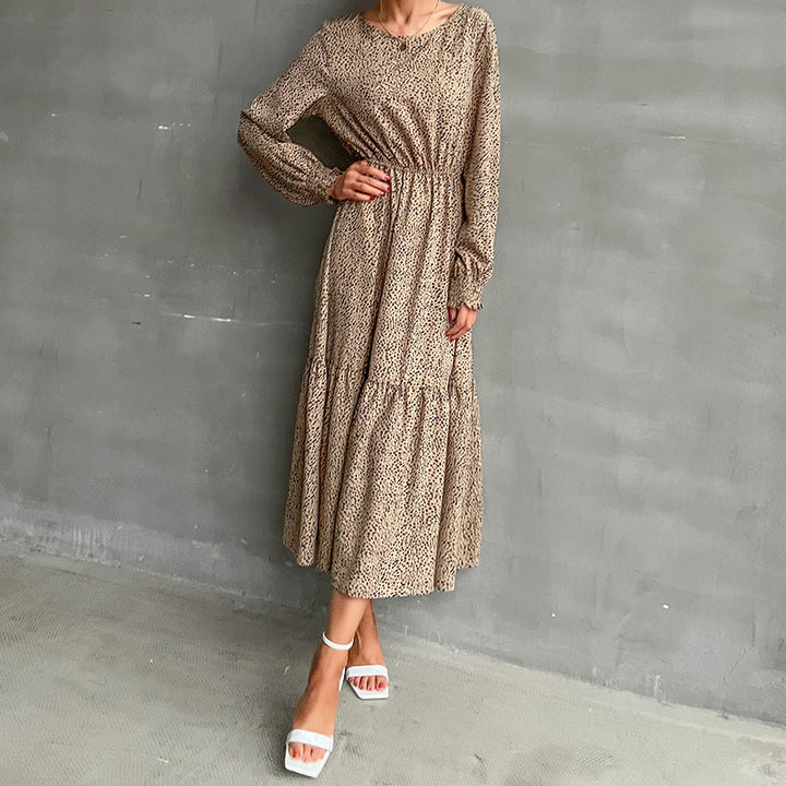 Damen Langes Stufenmaxikleid mit elastischer Taillenraffung und feinem Punkteprint Drune