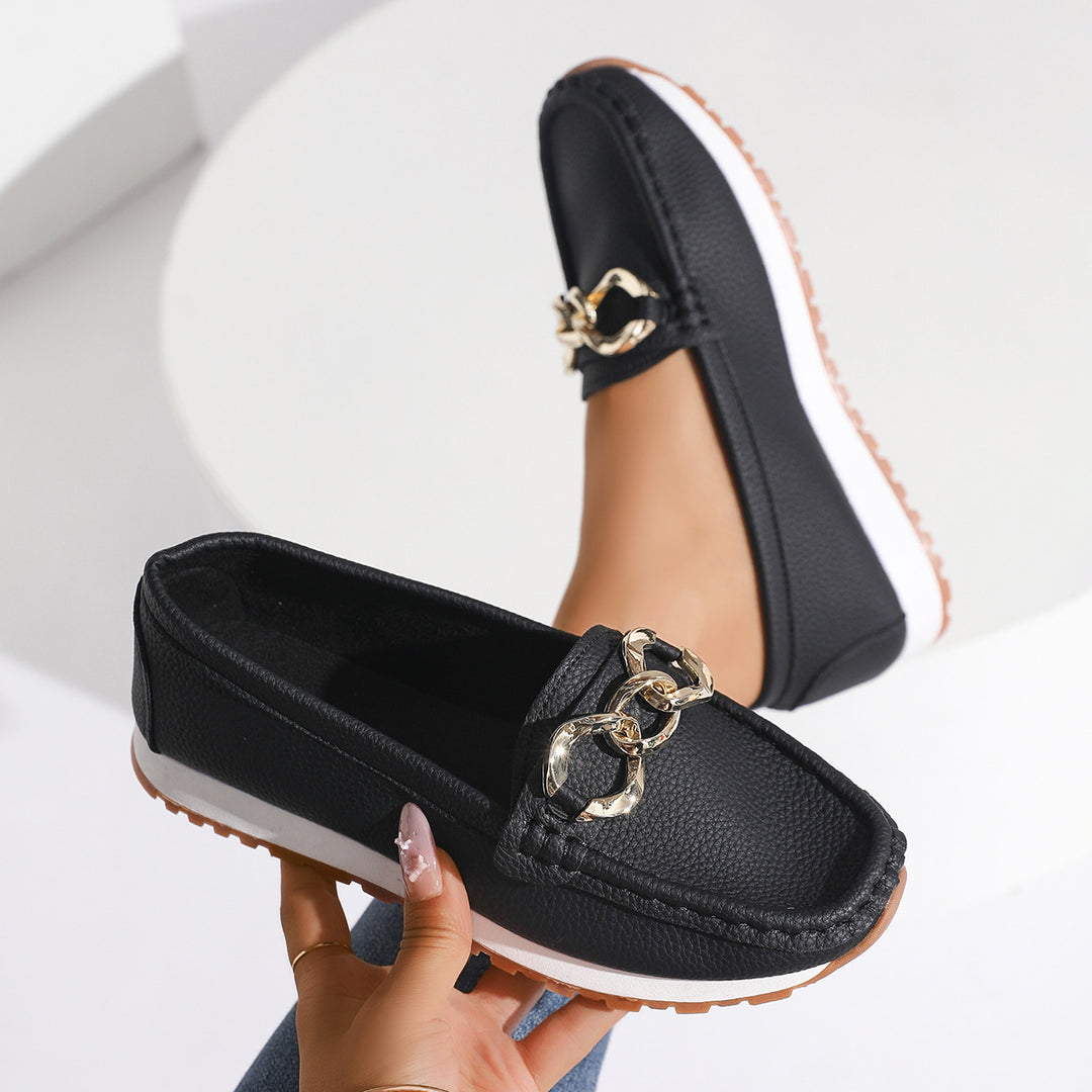 Damen Modische Mokassin‑Slipper mit goldener Gliederkette und profilierter Gummisohle Drune